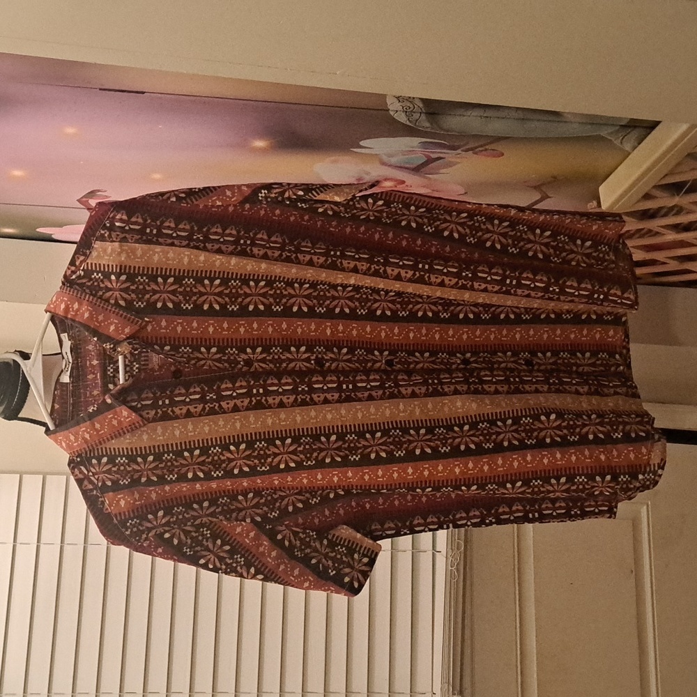 NWT MENS SHIRT